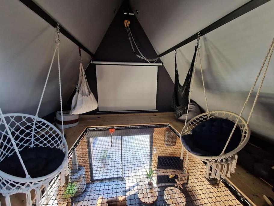 Chalet Industriel Avec Filet Et Spa Sorigny Экстерьер фото