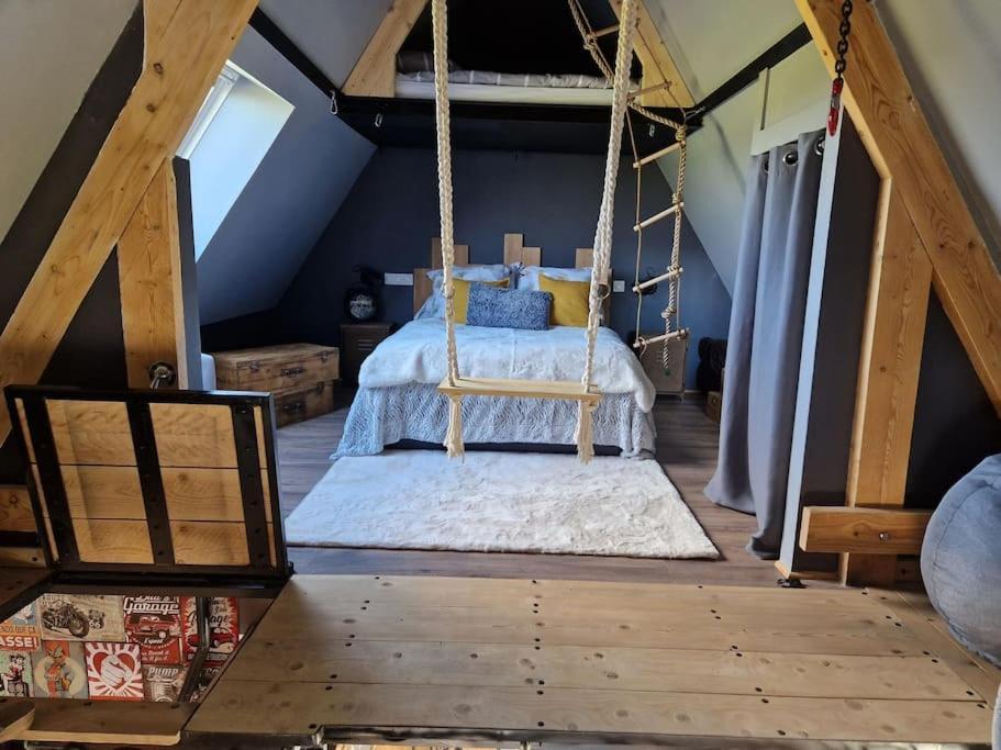 Chalet Industriel Avec Filet Et Spa Sorigny Экстерьер фото