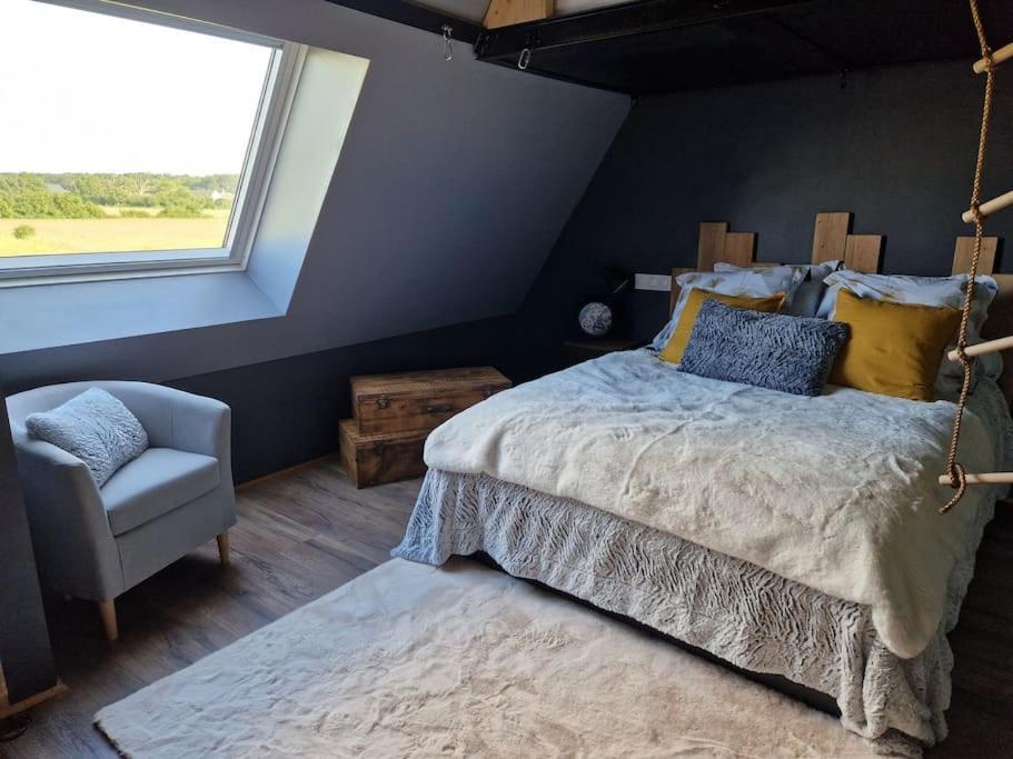 Chalet Industriel Avec Filet Et Spa Sorigny Экстерьер фото